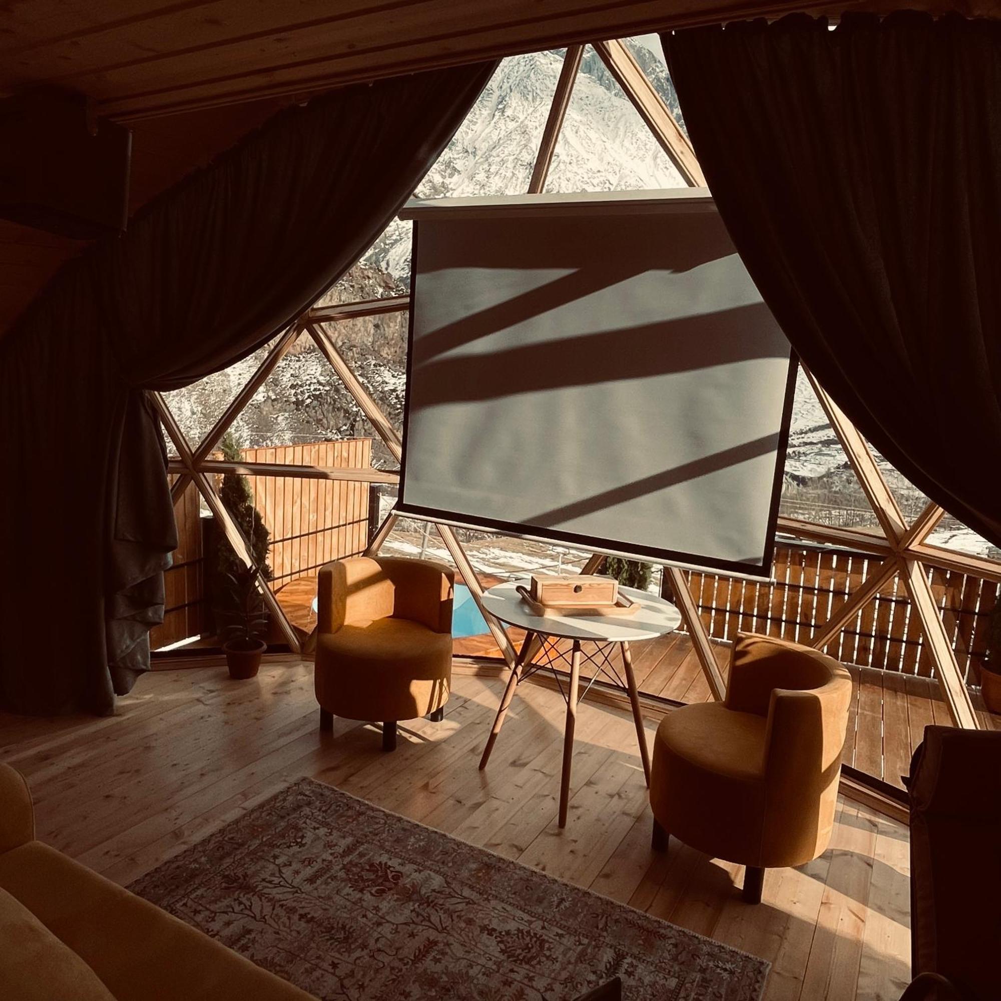 Gabua Glamping Villa Kazbegi Eksteriør billede