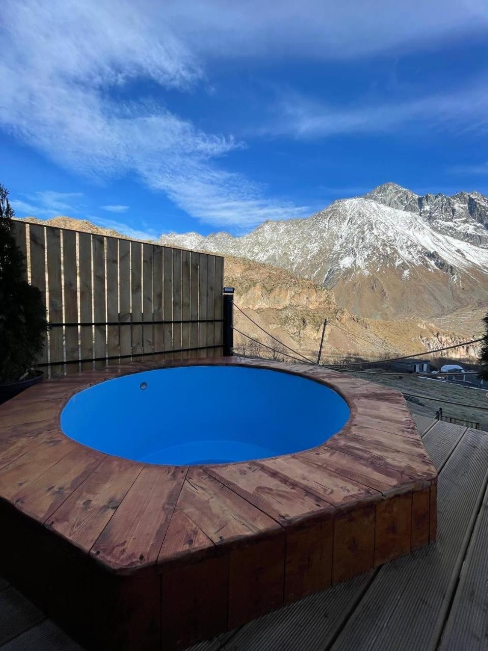 Gabua Glamping Villa Kazbegi Eksteriør billede