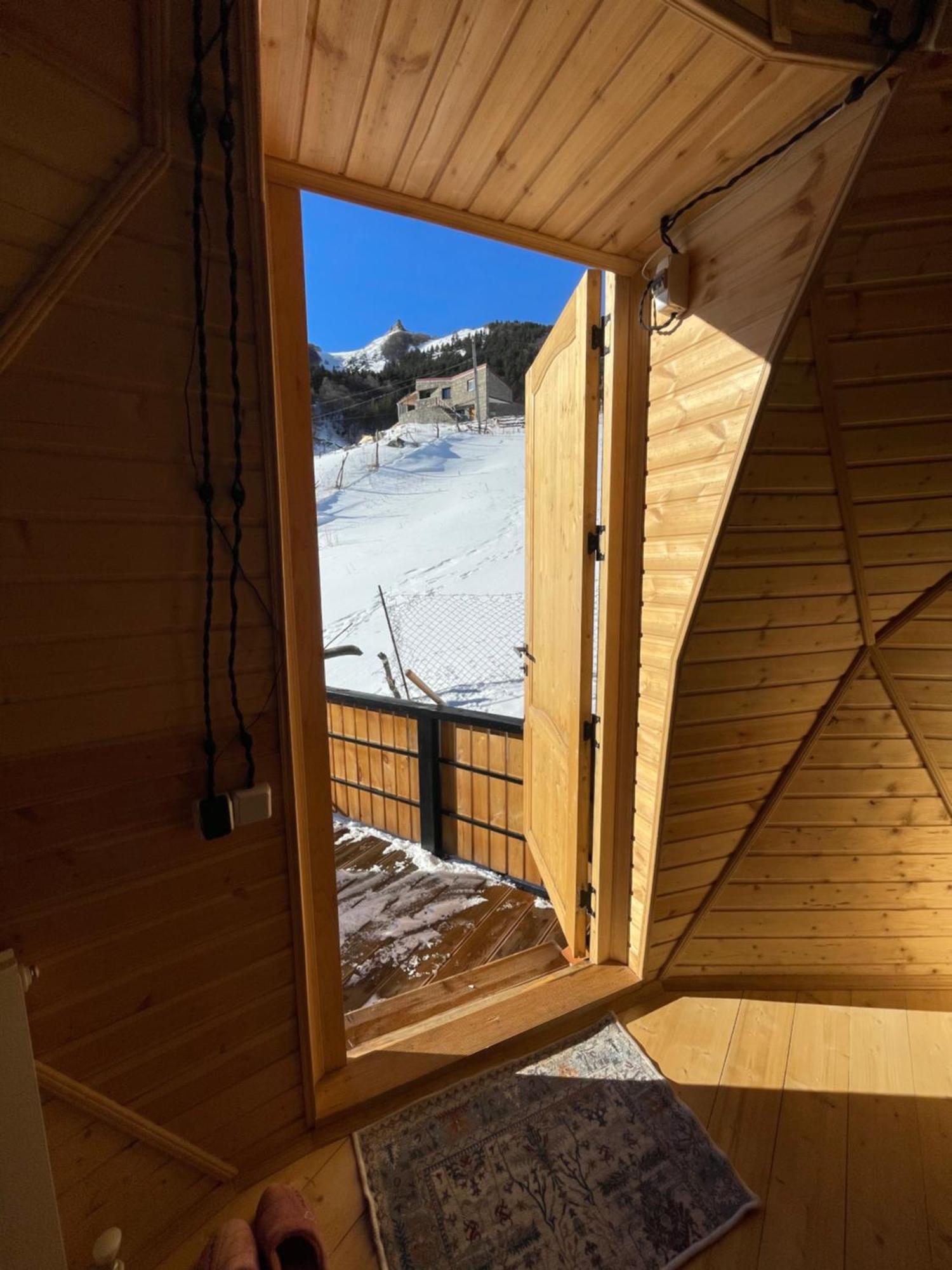 Gabua Glamping Villa Kazbegi Eksteriør billede