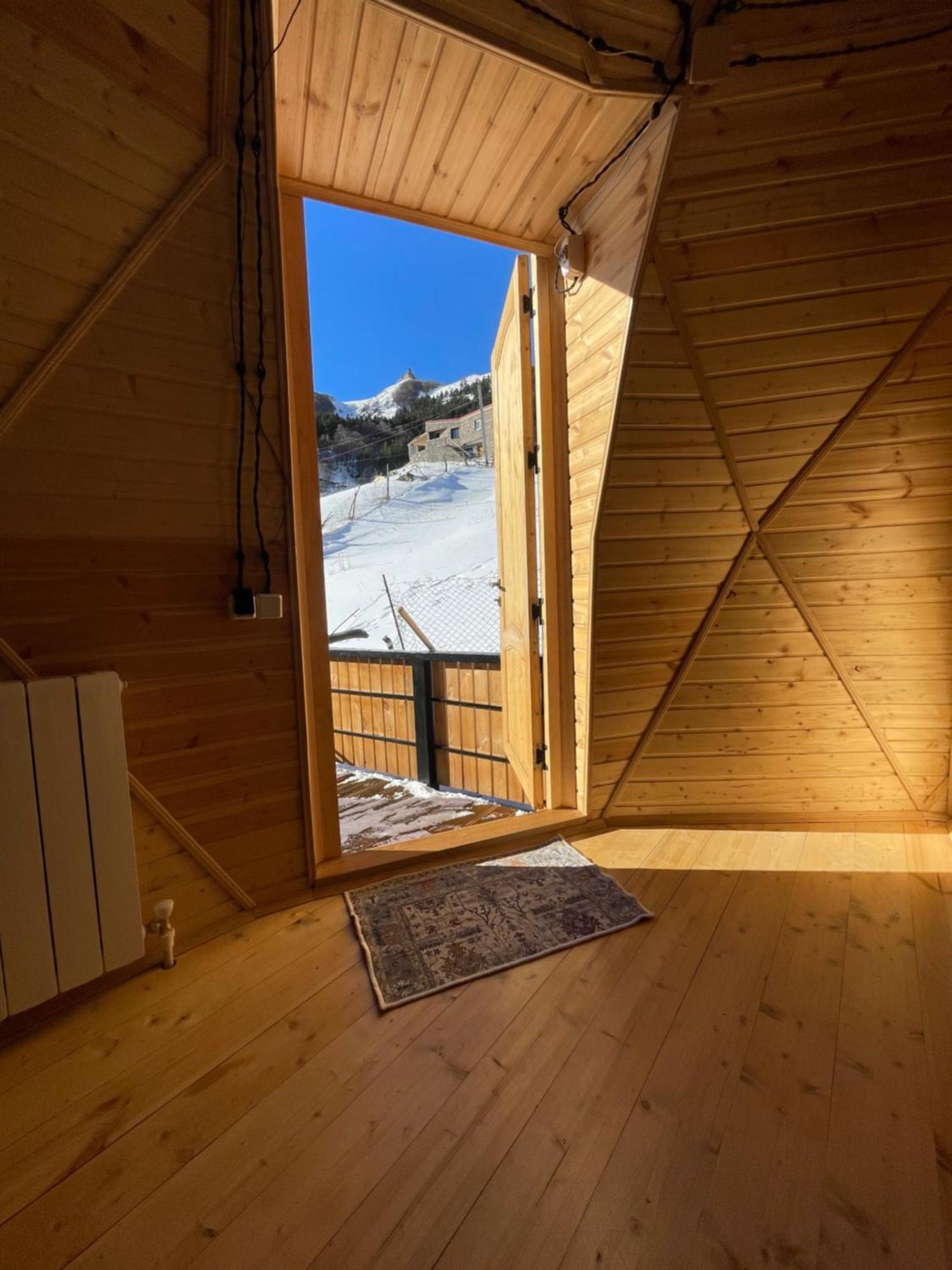 Gabua Glamping Villa Kazbegi Eksteriør billede