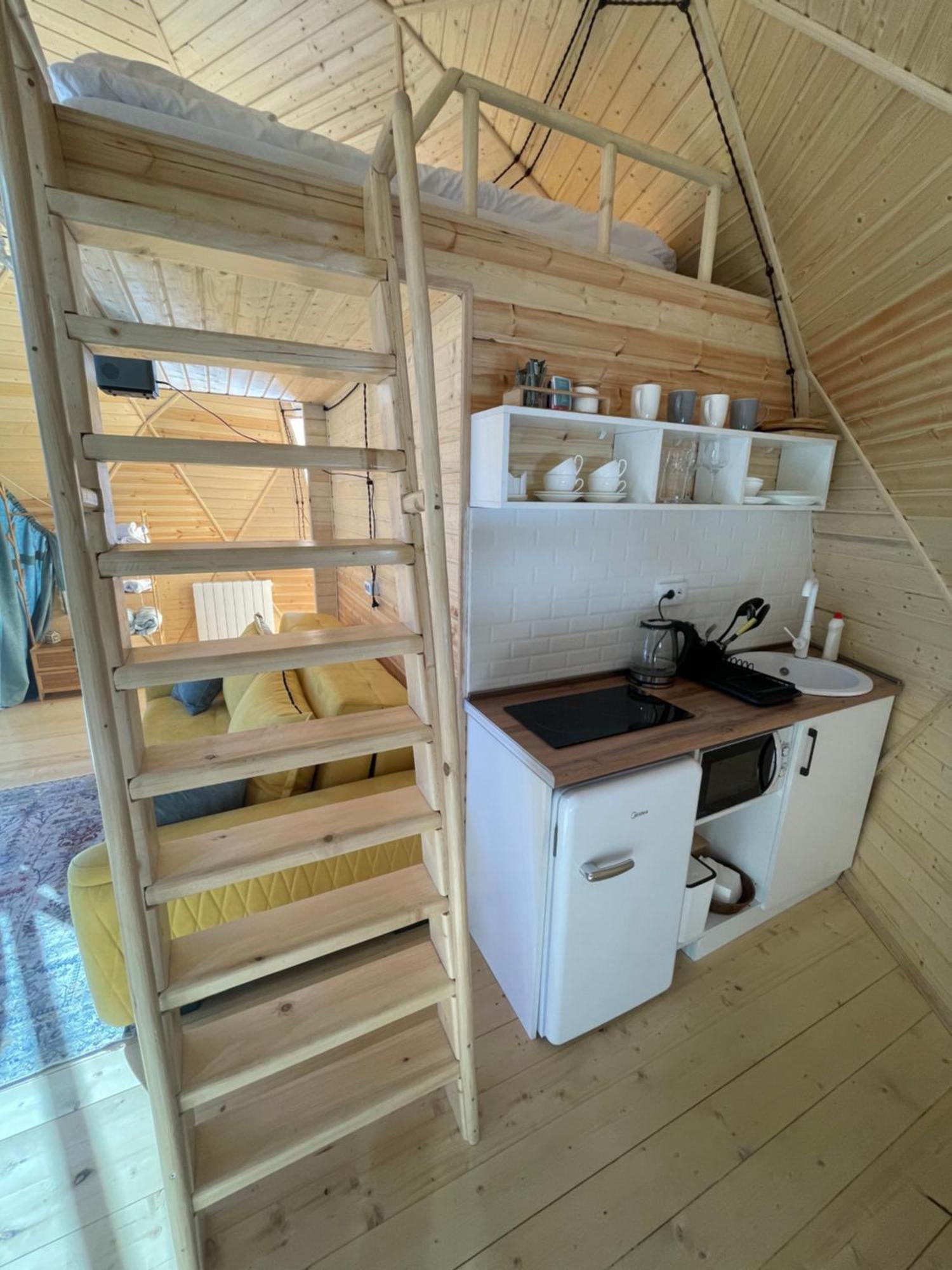 Gabua Glamping Villa Kazbegi Eksteriør billede