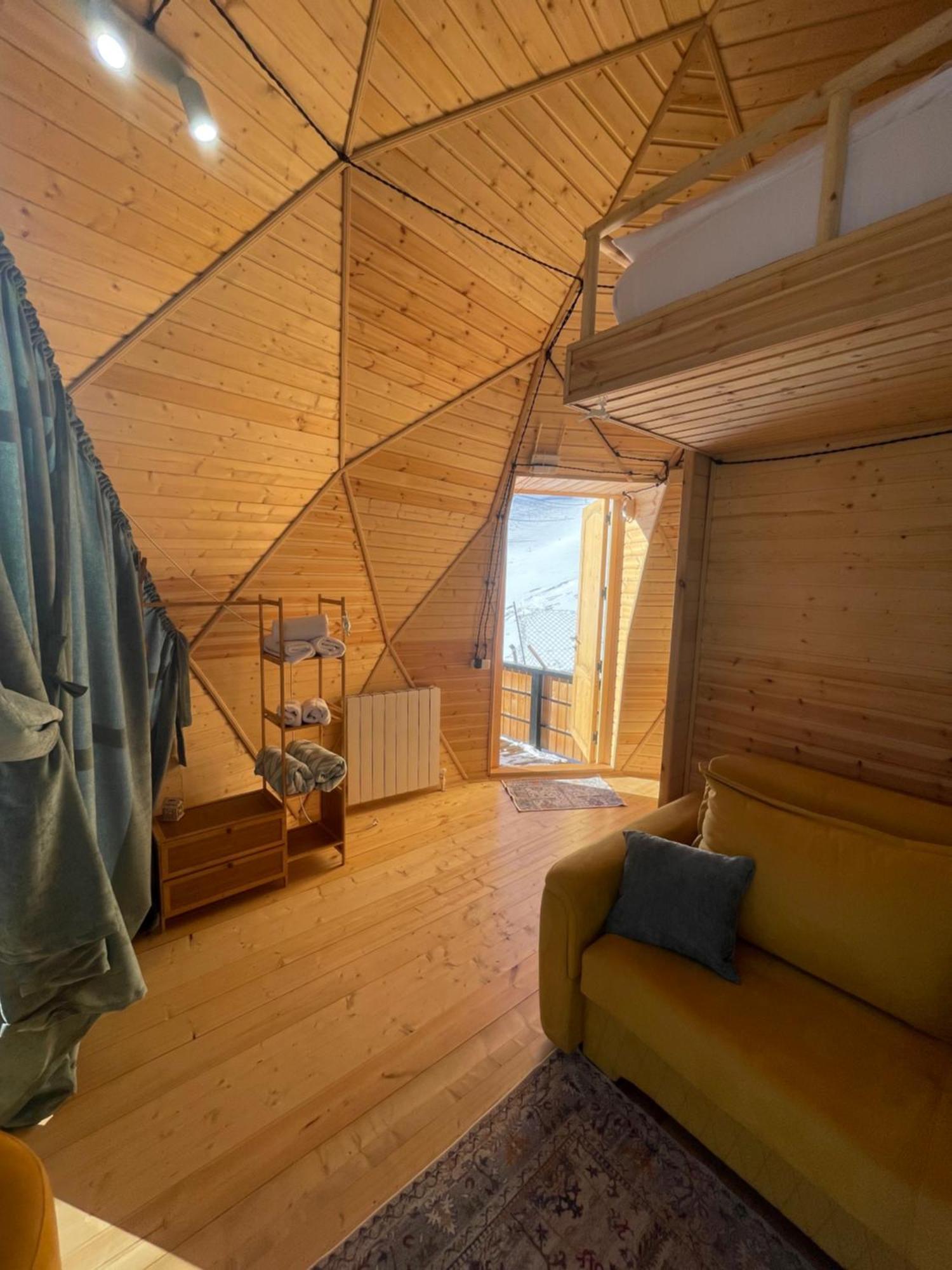 Gabua Glamping Villa Kazbegi Eksteriør billede