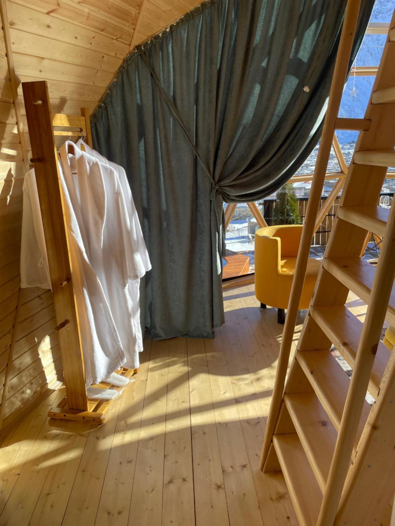 Gabua Glamping Villa Kazbegi Eksteriør billede