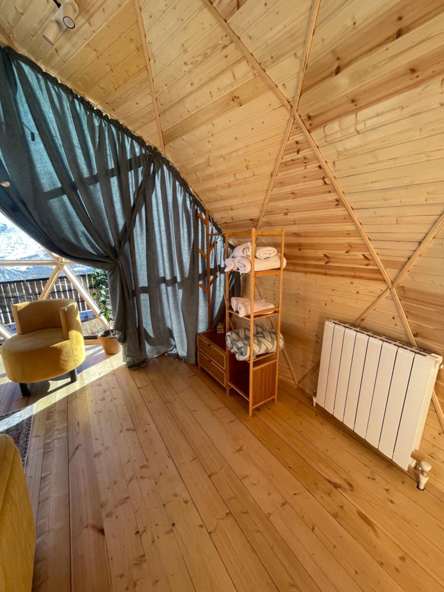 Gabua Glamping Villa Kazbegi Eksteriør billede