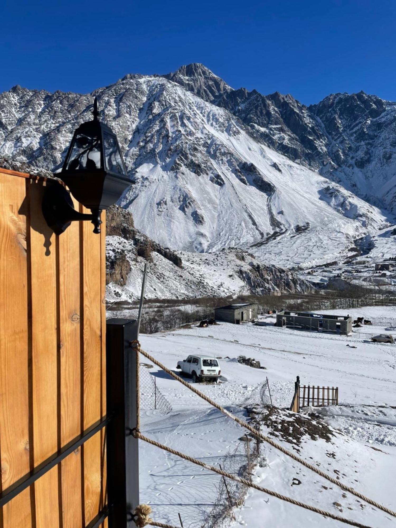 Gabua Glamping Villa Kazbegi Eksteriør billede