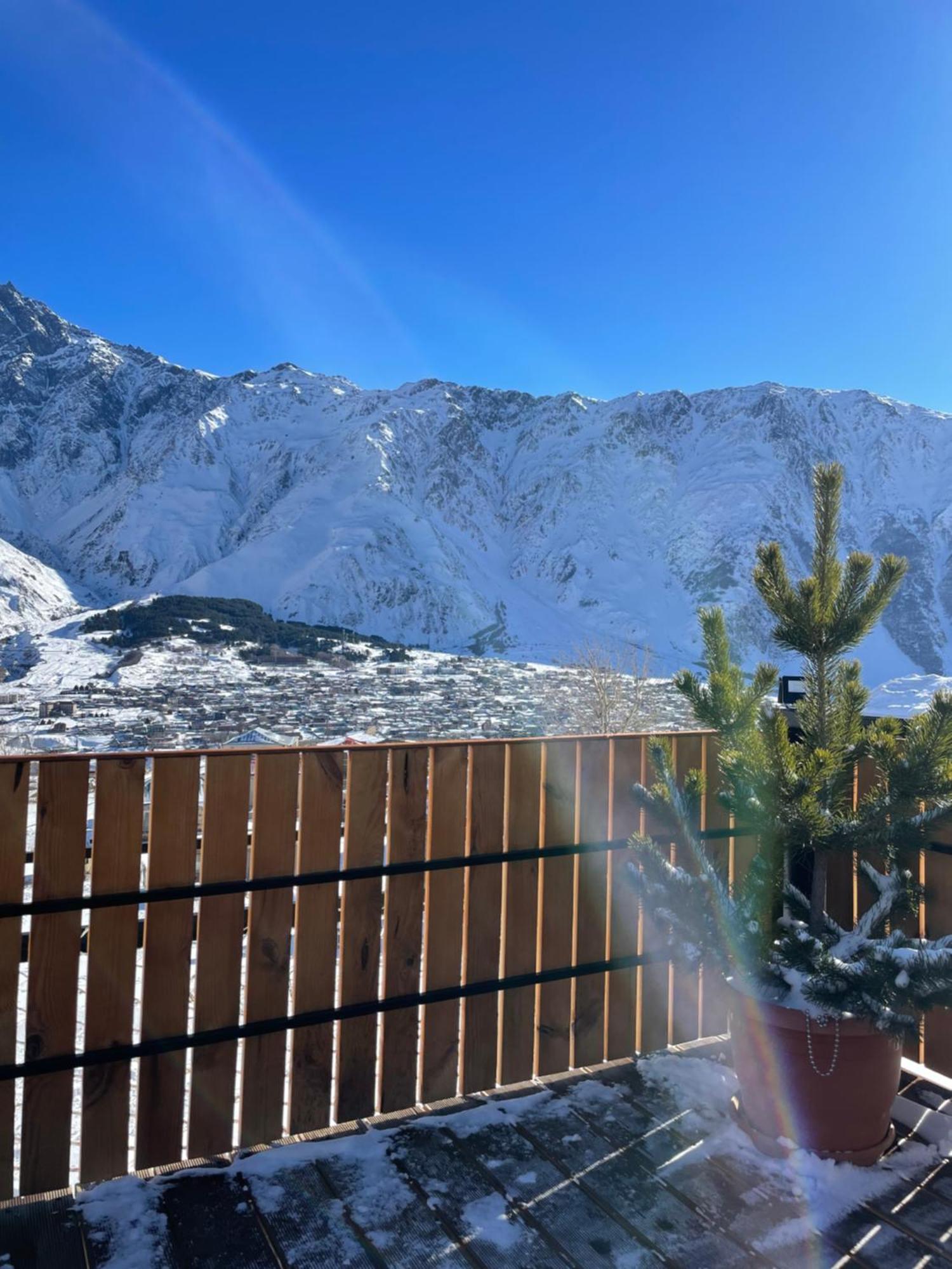 Gabua Glamping Villa Kazbegi Eksteriør billede