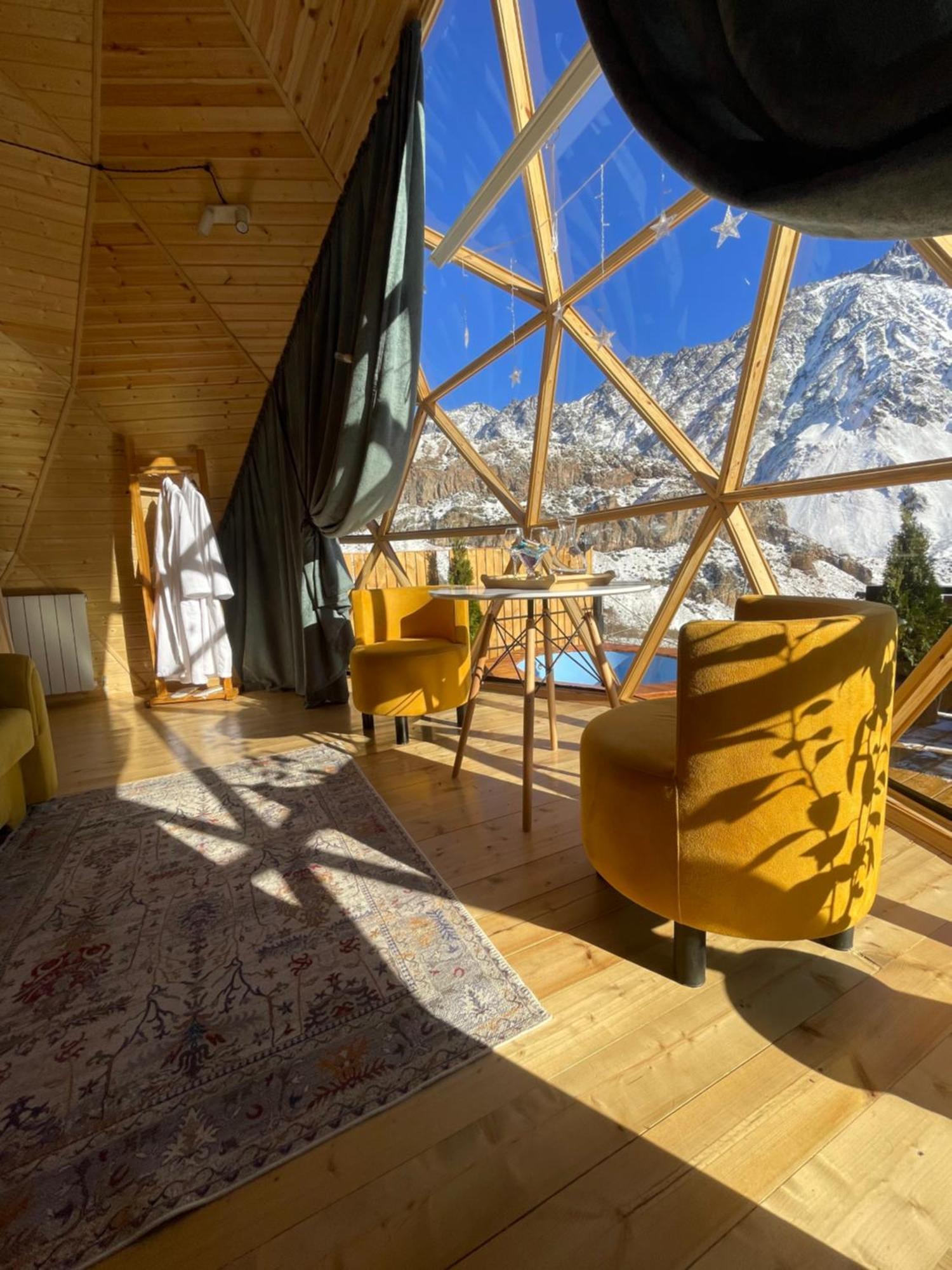 Gabua Glamping Villa Kazbegi Eksteriør billede